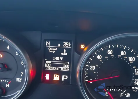 2011 Jeep Grand Cherokee Laredo z USA, uszkodzony, nr VIN 1J4RR4GG8BC529117